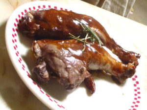 赤ワイン仕立てのローストチキン