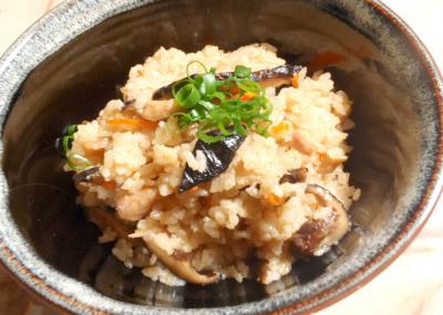 鶏ときのこの炊き込みご飯