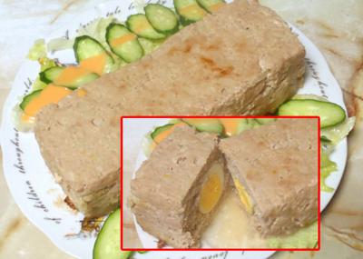 ゆで卵入りミートローフ