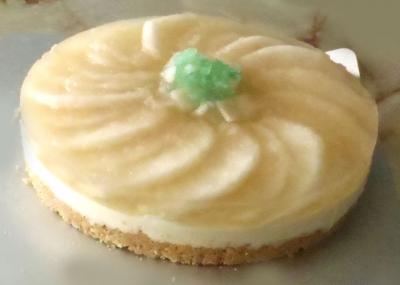 洋梨のレアチーズケーキ