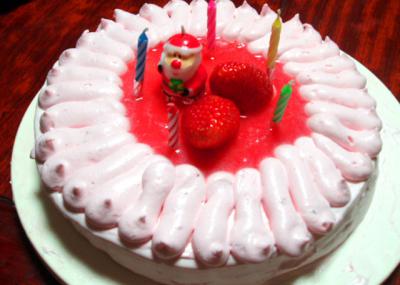 ピンクのクリスマスケーキ