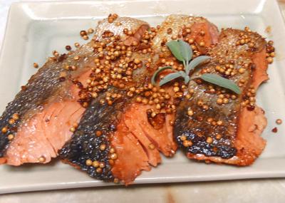 鮭のコリアンダー焼き