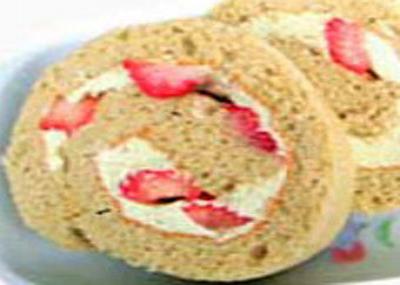 苺と抹茶のロールケーキ