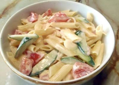 ペンネとトマトのマヨ和え