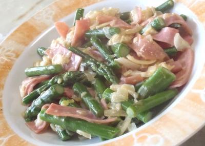 アスパラとハムのマヨ炒め