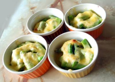 アスパラのマヨチー焼き