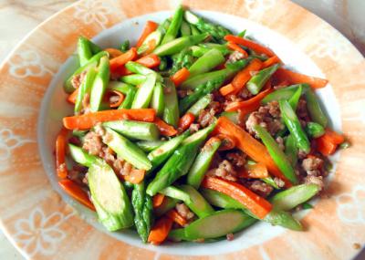 アスパラの中華炒め