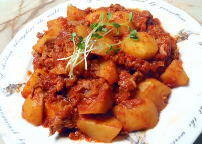 豚といものトマト煮