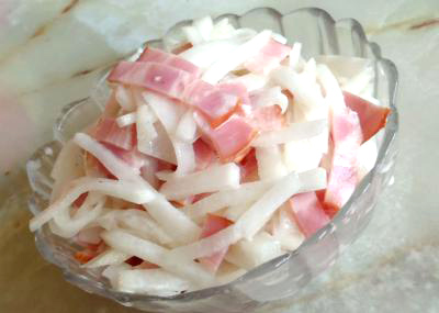 大根とベーコンのサラダ