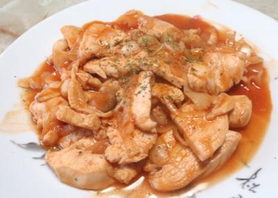 玉ねぎと鶏胸のケチャップ炒め