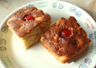 りんごとバナナのスクェアケーキ