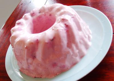 チェリーのレアチーズケーキ