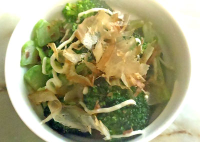 ブロッコリーの梅マヨ和え