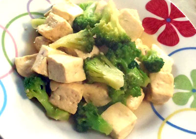 ブロッコリーと豆腐の和風炒め