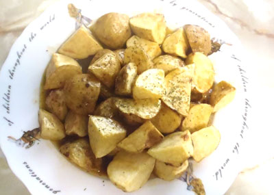 揚げじゃがのバター醤油