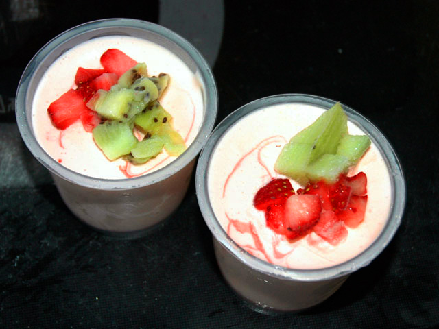 簡単ストロベリーアイス