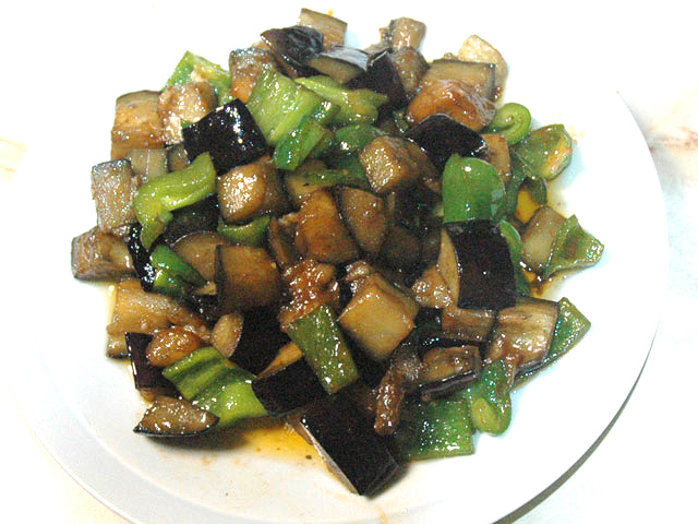 なすとピーマンのピリ辛味噌炒め