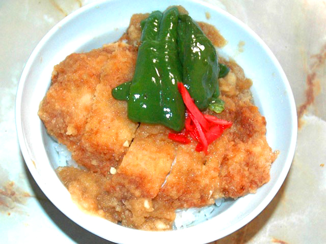 鶏胸のみぞれカツ丼