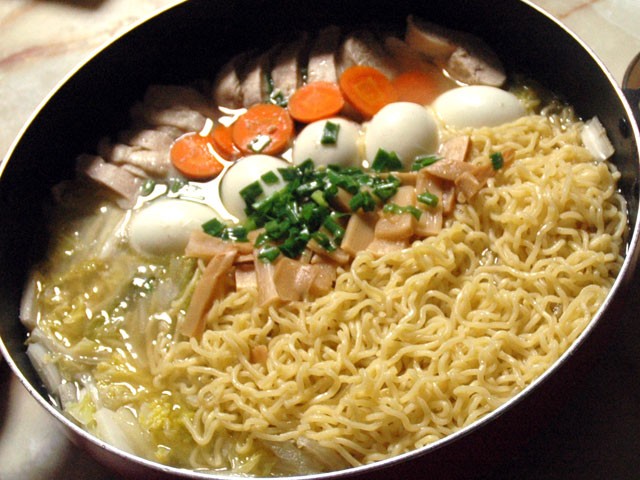 鍋ラーメン