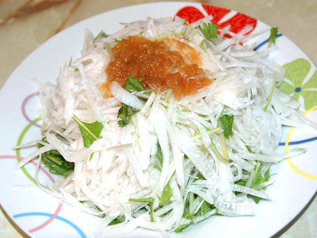 梅ドレの大根サラダ