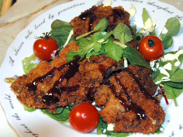 簡単ジビエ料理！臭くない鹿肉のスパイシーカツレツ♪