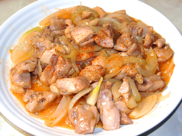 時短エコレシピ！鶏もも肉と玉ねぎのマヨネーズ炒め♪