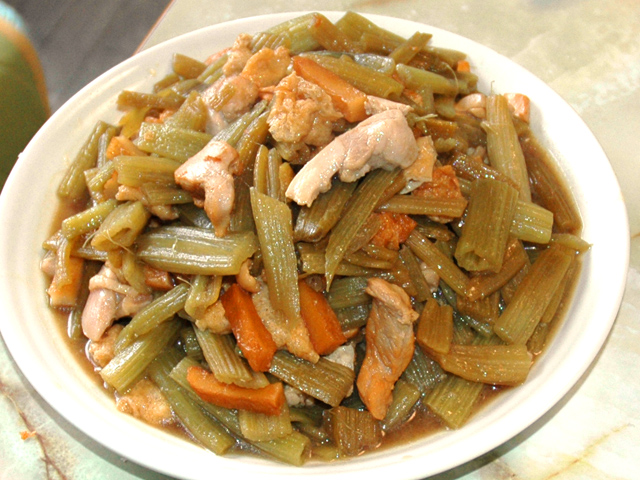 旬の山菜を使って！ふきの炒め煮で大量消費♪