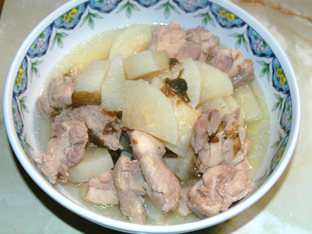 圧力鍋で時短！鶏肉と大根の旨塩煮込み♪