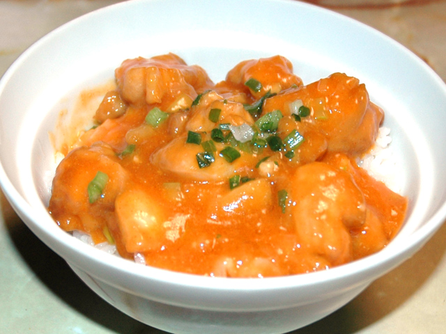 麻婆風のトリチリ的丼物！鶏ももの麻婆丼♪