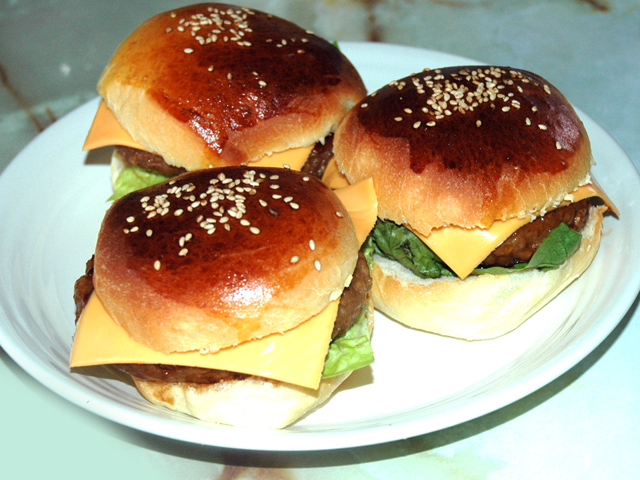 米粉入り！HBでバンズ！照り焼きチーズバーガー♪