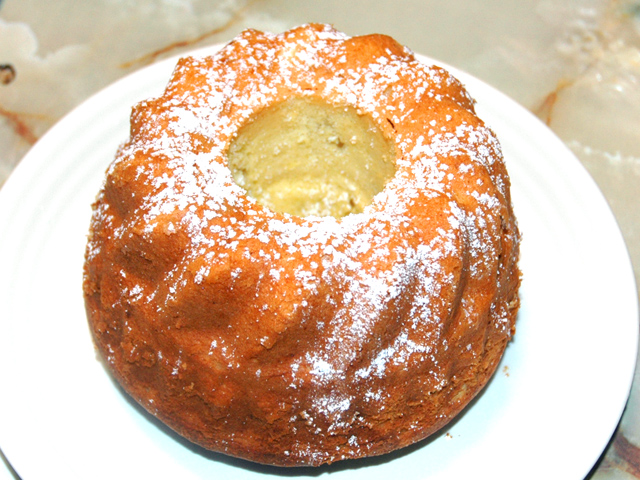 グレープフルーツピールたっぷりで！柑橘クグロフ♪