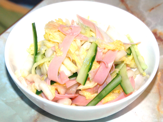 カレーのお供に！さっぱり白菜とハムの甘酢漬け♪