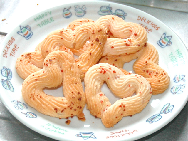 絞り出しでハートのクッキー！ピールでフルーティ♪