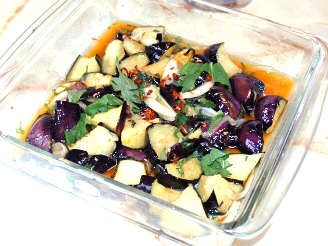 シソドレ自作で！揚げ茄子のしそドレ和え♪