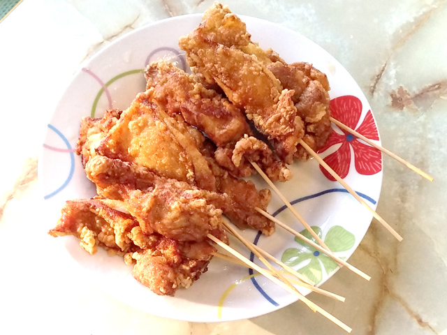 市販品みたい？鶏モモ肉でカレーチキンバー♪