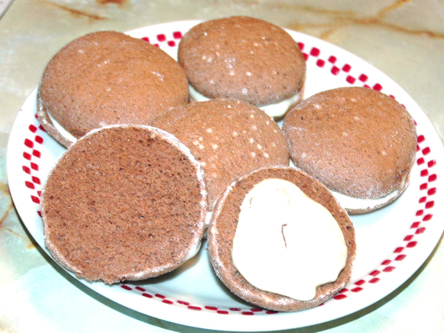 大人限定！ココアのふかふかバターレーズンブッセ♪