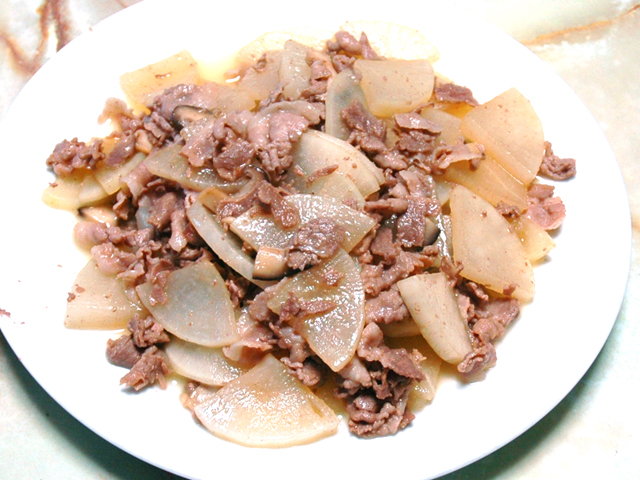 レンチンで時短！豚バラ肉と大根の甘酢炒め煮♪