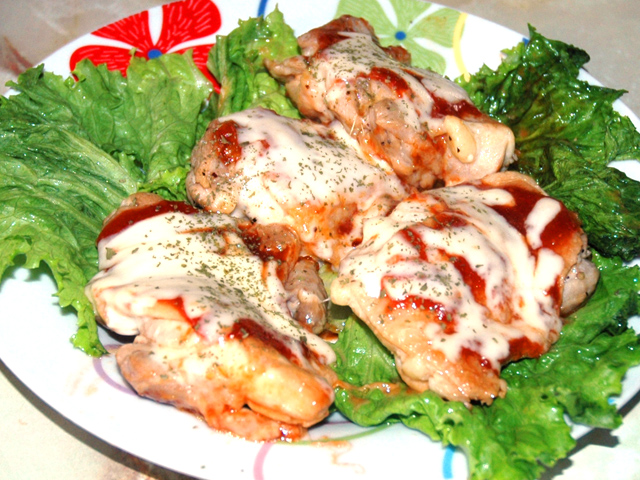 ケチャップソースで！鶏もものチーズステーキ♪