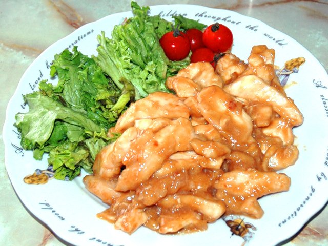 ご飯のおかずにぴったり！鶏胸肉の甘味噌スティック風