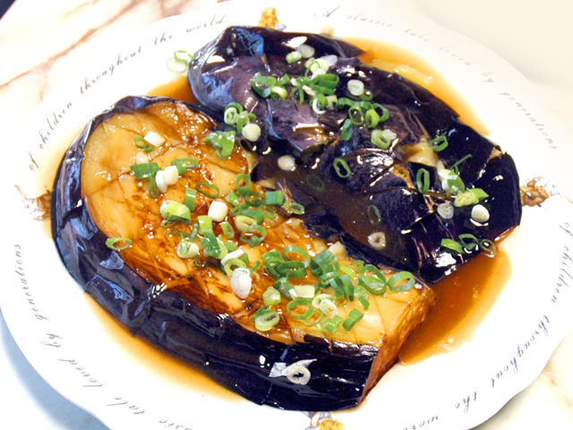 米なす「くろわし」で！ビッグなあんかけ揚げステーキ