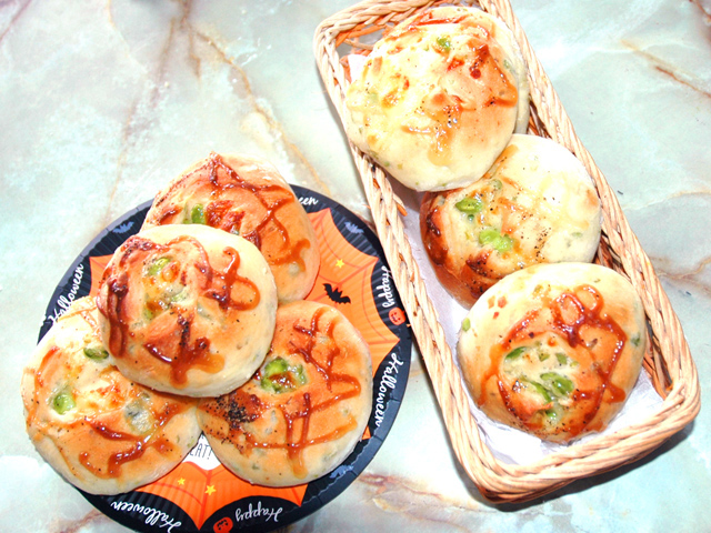 シロカのHBで生地作り！枝豆とチーズの総菜パン♪