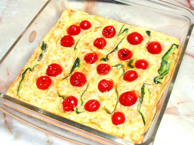 ミニトマトの大量消費に！オーブンでトマトオムレツ♪