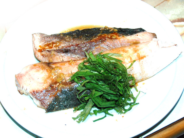 ぶりをさっぱりと！ブリの塩焼き・わさび醤油ソース♪