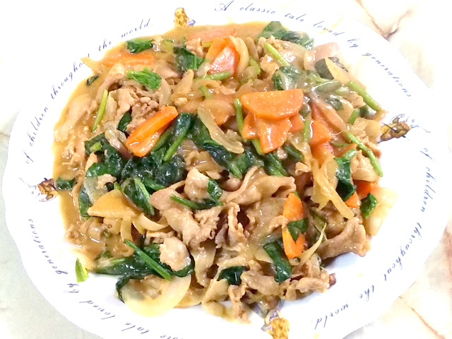 子供も喜ぶ？野菜と豚こまの簡単カレールー炒め♪