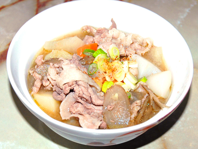 あく抜きの必要なし！炒めゴボウと豚こまの豚汁♪