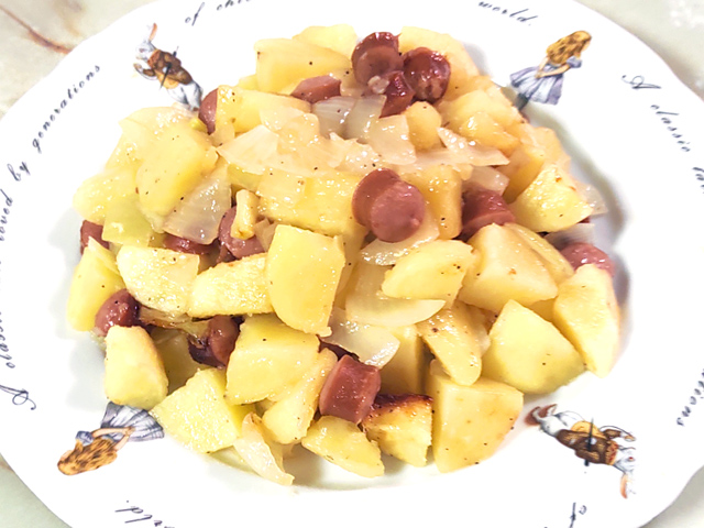 レンジで簡単！じゃがいもとソーセージのジャーマン風