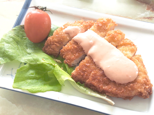 トンカツアレンジ！トンカツのオーロラソース乗せ