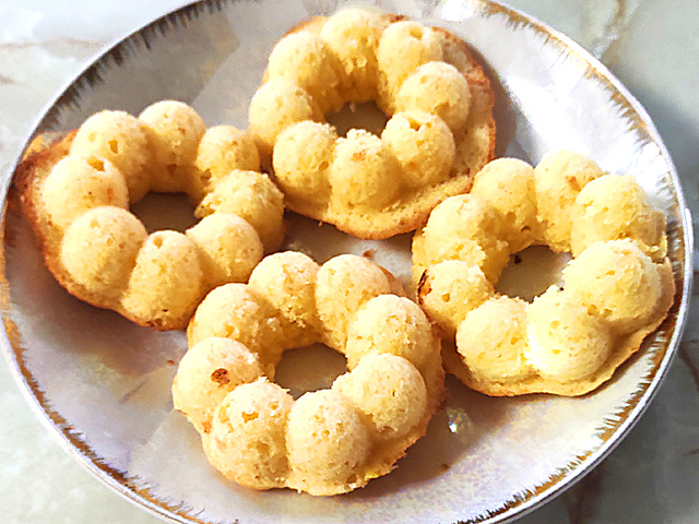 シリコン型で！オレンジのポンデリング焼きドーナツ♪