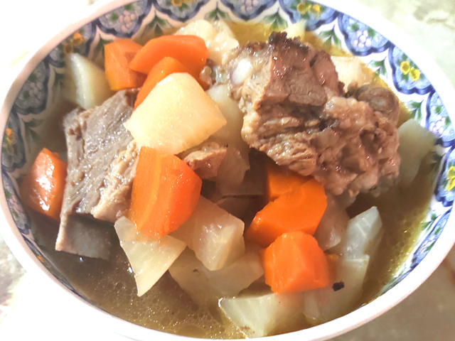 大量消費にも！スペアリブと大根の圧力鍋煮♪