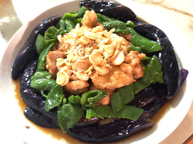 ネギソースが美味？鶏モモの甘酢ネギソース仕立て♪